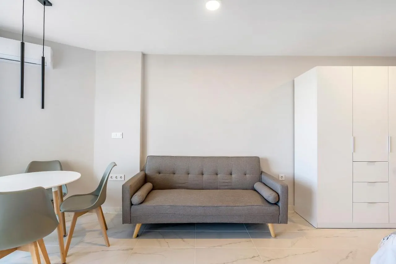 Modern Studio Apartment With Sea Views 5 Min From The Beach Sitio de Calahonda Spanien